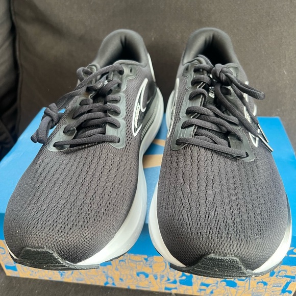 Brooks Glycerin GTS 21 Brand new in box. Women's 11 - Picture 5 of 8